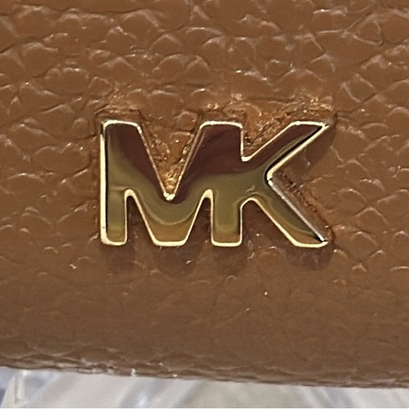 Authentic Michael Kors Women’s Small Jet Set Tri-Color Wallet, EUC - Picture 12 of 14